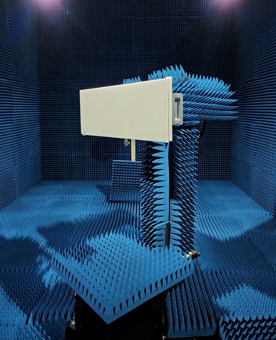 Antenna on the positioner inside the anechoic chamber